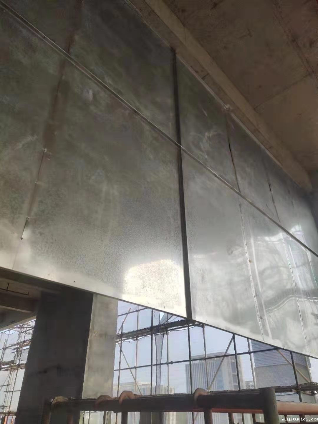 挡烟垂壁一般多少钱?有什么购买渠道吗? 挡烟垂壁一般多少钱?有什么购买渠道吗?